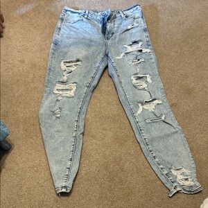 American Eagle Outfitters Light Blue Distressed Boyfriend Jeans